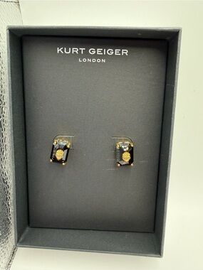 Kurt Geiger Black & Gold Eagle Head Earrings